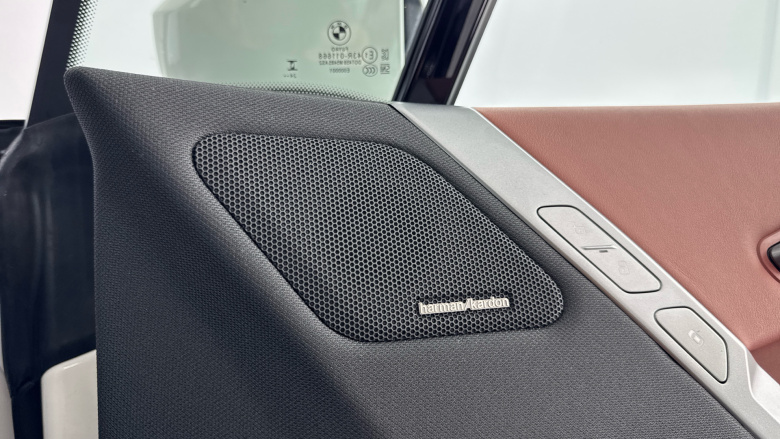 BMW iX 300kW xDrive45 M Sport 101kWh 5dr Auto [Pro Pack] Electric Estate